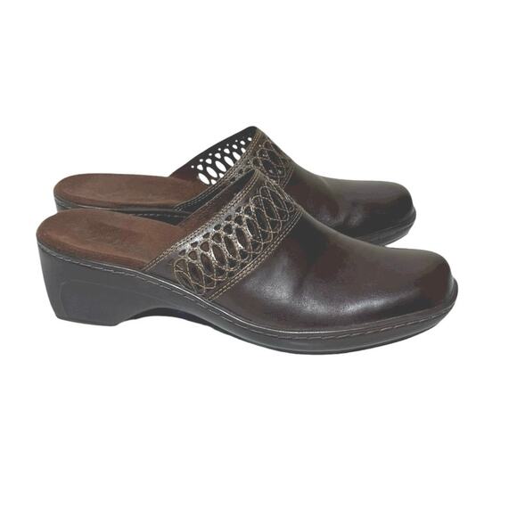 Clarks Women’s Brigit Brown Leather Mules Clogs Slip On Cutout Detail Size 8.5 M - Picture 1 of 12
